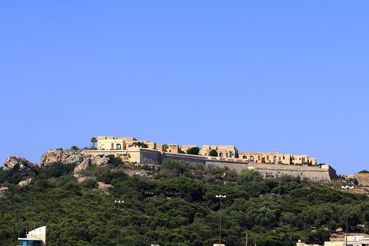 Форт Шамбрей, Мальта, Айнсилем